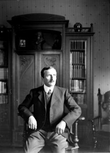 Oberstleutnant Hilfiker, Chef der Telegraphensektion, in zivil - CH-BAR - 3241671