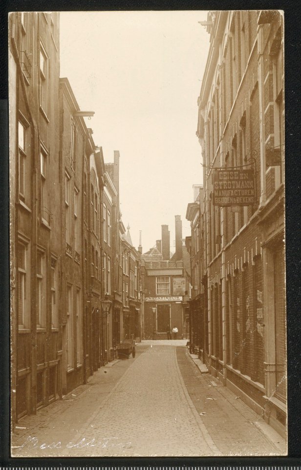 Obreen, Henri Guillaume Arnaud Gezicht in de Burgsteeg ErfgoedLeiden LEI001004934