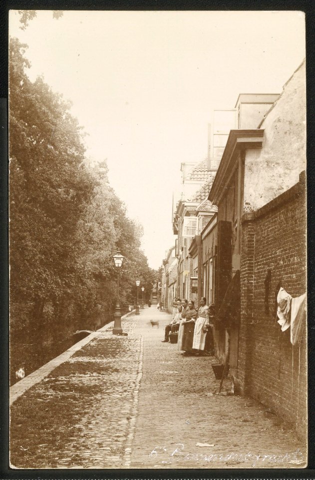 Obreen, Henri Guillaume Arnaud Gezicht op de 5e Binnenvestgracht ErfgoedLeiden LEI001004861