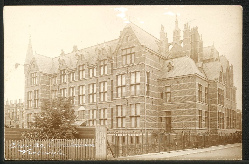 Obreen, Henri Guillaume Arnaud Organisch Chemisch Laboratorium in de Hugo de Grootstraat. ErfgoedLeiden LEI001006150