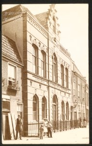 Obreen, Henri Guillaume Arnaud R.K. Weeshuis aan de v.d. Werffstraat ErfgoedLeiden LEI001006653