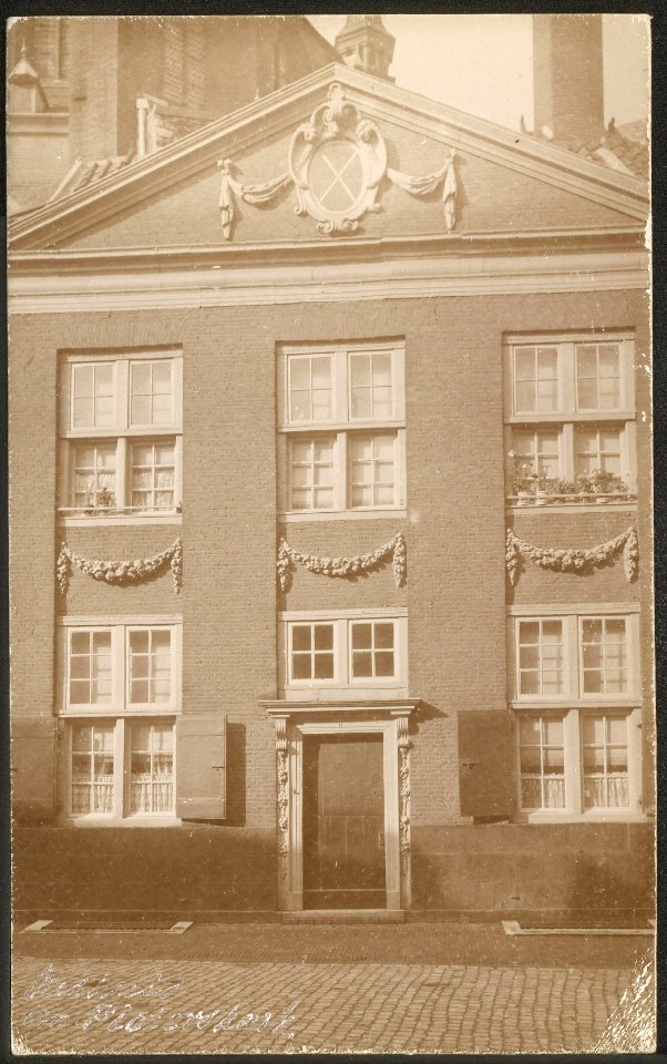 Obreen, Henri Guillaume Arnaud Pieterskerkhof 11. ErfgoedLeiden LEI001006875