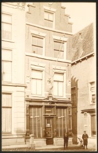 Obreen, Henri Guillaume Arnaud Voorgevel Breestraat 79 ErfgoedLeiden LEI001006862