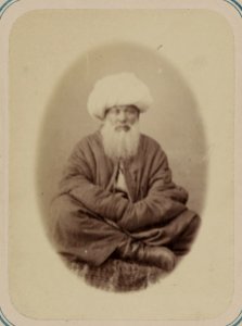 Obshchaia molitva v godovye prazdniki i dolzhnostnye litsa pri mechetiakh. Badal' khodzha-ishan (ser-khalka) LCCN2007682920