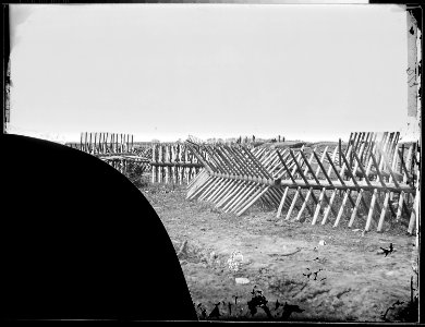 Obstructions in front of works. Petersburg - NARA - 524969