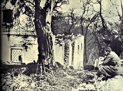 Obveščevalca 14. divizije na Kočevskem v začetku decembra 1943