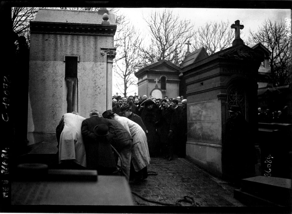 Obsèques de Georges Boillot au Père Lachaise (Btv1b9038102s f1)