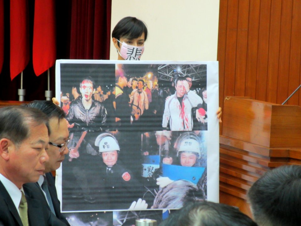 Occupy Executive Yuan by VOA (22)