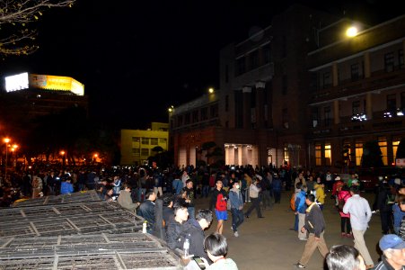 Occupy Executive Yuan by VOA (17)