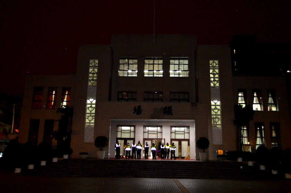 Occupy Taiwan Legislature by VOA (12)