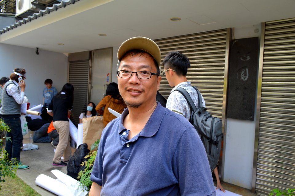 Occupy Taiwan Legislature by VOA (38)
