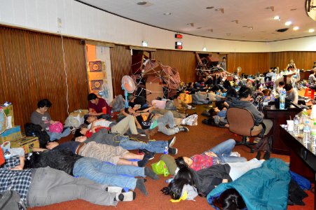 Occupy Taiwan Legislature by VOA (17)