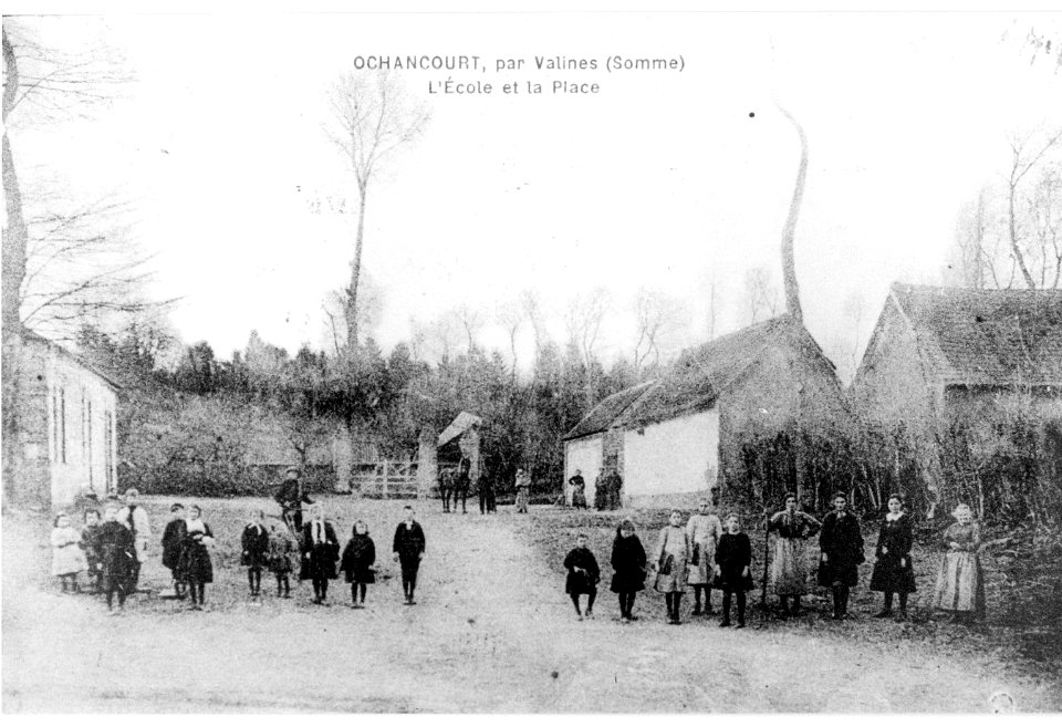 Ochancourt, Somme, fr, école et place