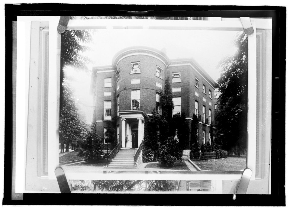 Octagon House LCCN2016821433