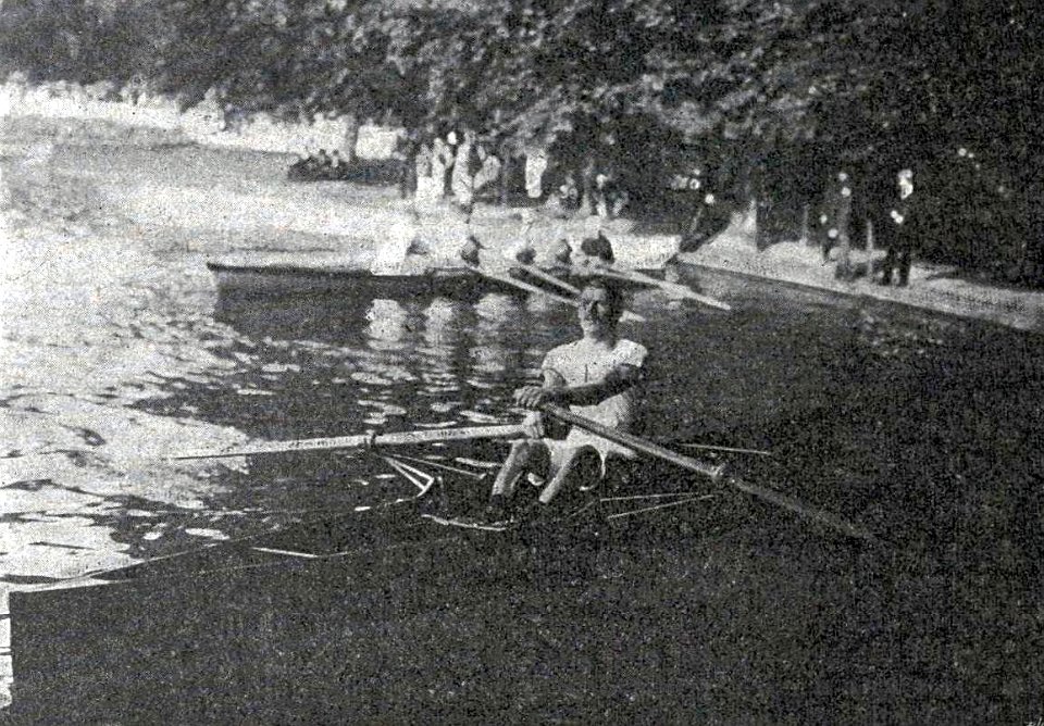 Octave Bouttemy en octobre 1901 (champion d'Europe et de France la même année avec Robert D'Heilly, en double-scull, pour le 'Rowing-Club Paris')