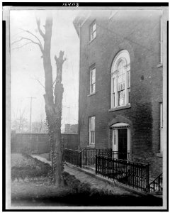 Octagon House, exterior showing windows, Washington, D.C. LCCN91783917 photo