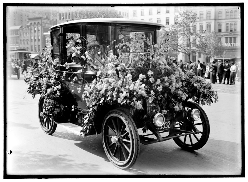 ODELL, MRS. GEORGE. WOMAN SUFFRAGETTE LCCN2016865488