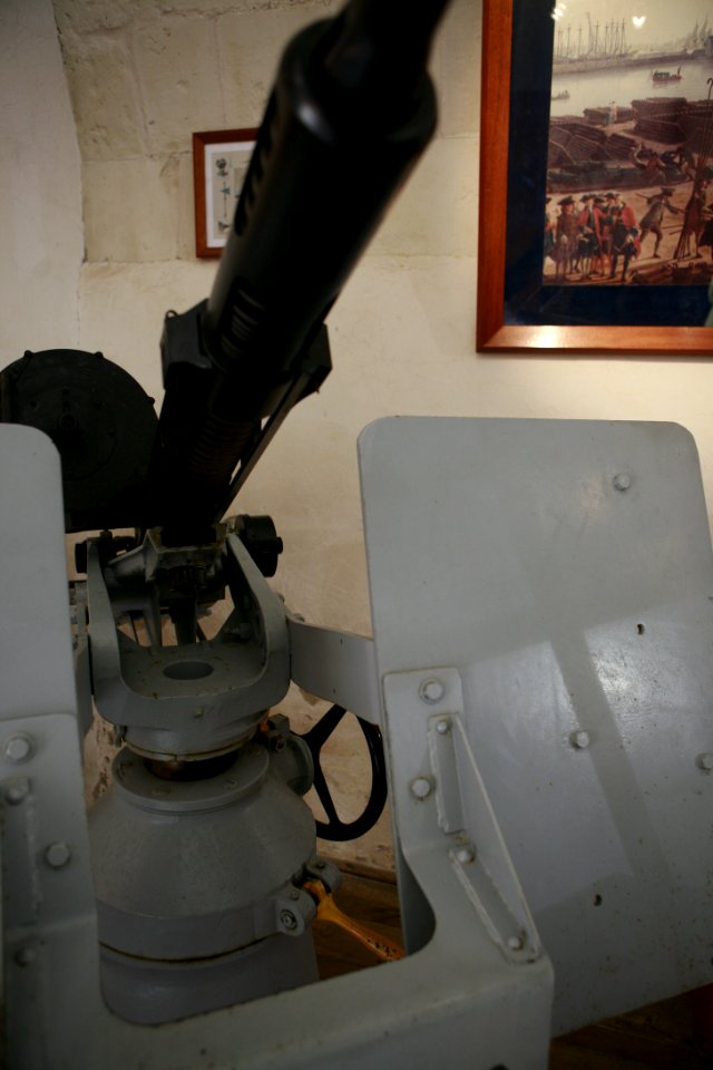 Oerlikon 20mm mg 8415