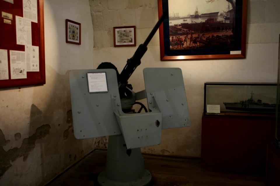 Oerlikon 20mm mg 8413