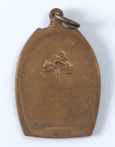 Oeuvre de l'Habillement des Orphelins de nos Soldats et des Enfants des Mutilés, medal by Pierre Theunis, Belgium, 1917, Coins and Medals Department of the Royal Library of Belgium, 2Lef69 - 36 (verso)