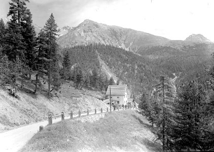 Ofenbergstrasse Wegerhaus Ora di spin mit Piz d'Irreina - CH-BAR - 3239882