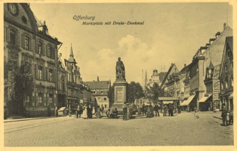 Offenburg, Baden-Württemberg - Marktplatz mit Drakedenkmal (Zeno Ansichtskarten)