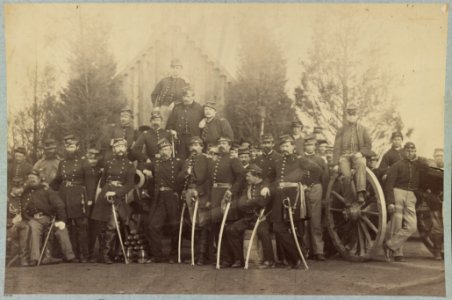 Officers of 1st Battalion New York Light Artillery, Fort Duncan, near Washington, D.C LCCN2013647774