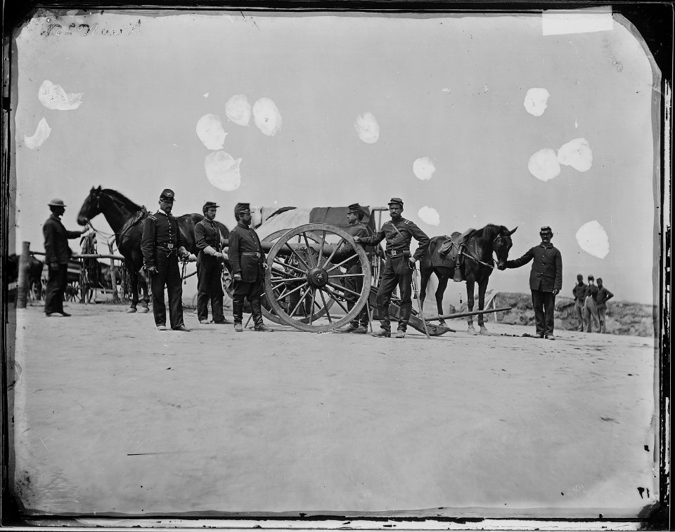 Officers of battery - NARA - 529220