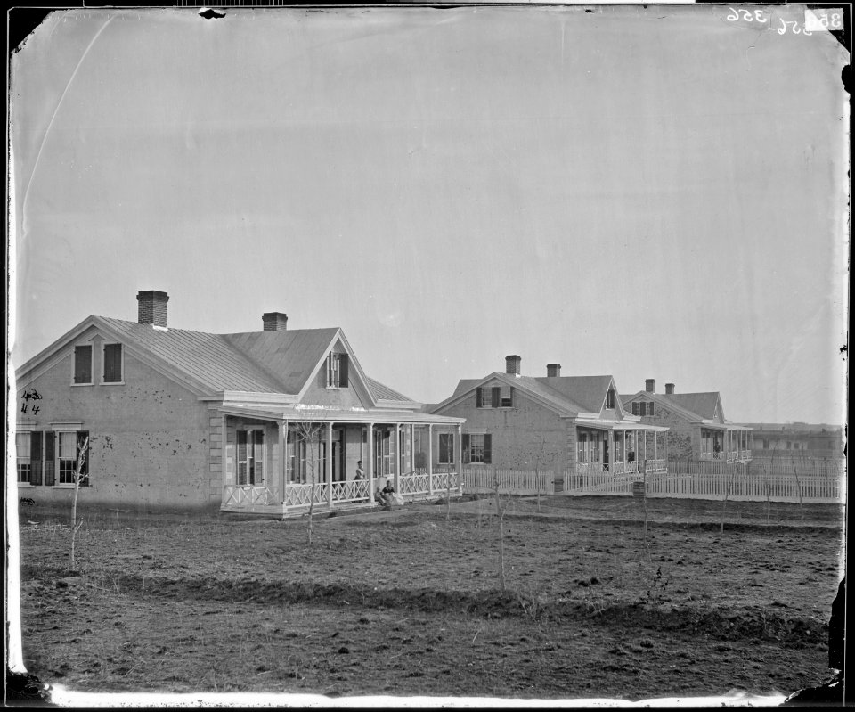OFFICERS QUARTERS, FORT MARCY, SANTA FE, NEW MEXICO - NARA - 524307