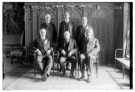 Officers, World Court League LCCN2014701524