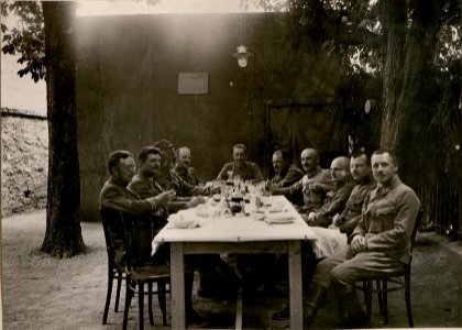 Offiziere der 59.Gebirgs-Brigade. (BildID 15799881)