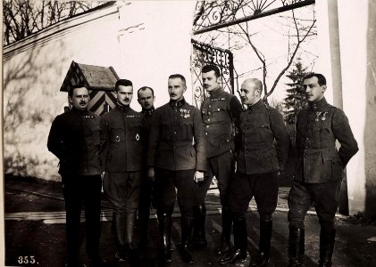 Offiziere der Technischen Gruppe des 4.Armeekommandos (BildID 15704459)