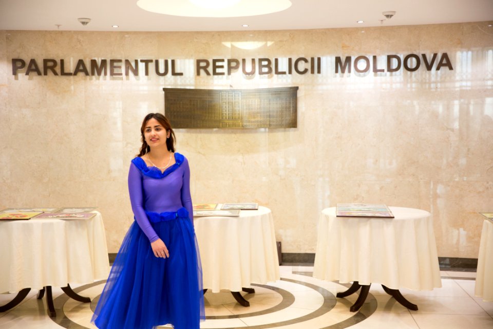 04.02.2020 Elevii Școlii speciale-internat pentru copii hipoacuzici în vizită la Președintele Parlamentului (49487268311)