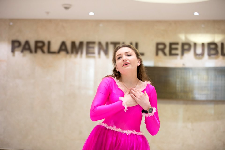04.02.2020 Elevii Școlii speciale-internat pentru copii hipoacuzici în vizită la Președintele Parlamentului (49487478942)