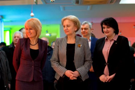 04.12.2019 Participarea Președintelui Parlamentului la deschiderea Expoziției cu vânzare a lucrărilor confecționate de către persoane cu dizabilități și copii din centrele de plasament (49167822326)