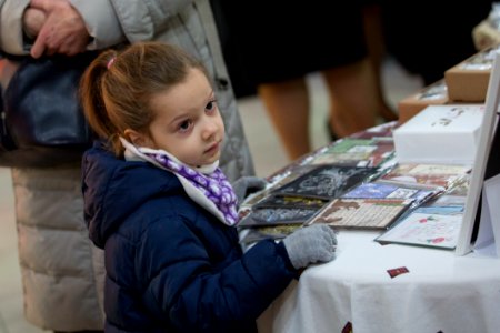 04.12.2019 Participarea Președintelui Parlamentului la deschiderea Expoziției cu vânzare a lucrărilor confecționate de către persoane cu dizabilități și copii din centrele de plasament (49168053192)