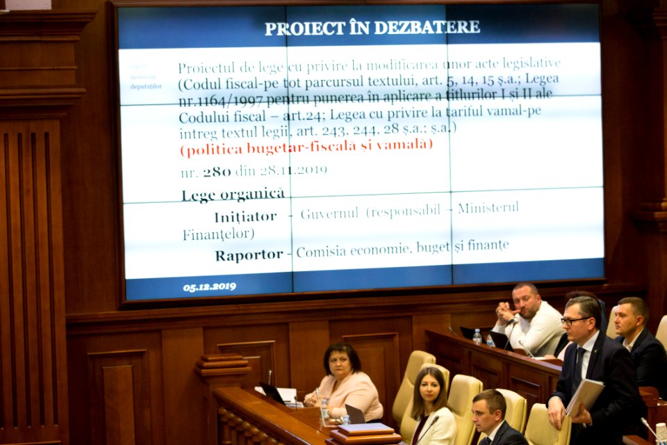 05.12.2019 Ședința plenară (49171928608)