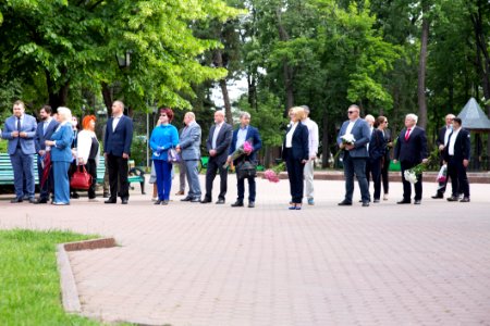 06.06.2020 Depunere de flori la monumentul lui Aleksandr Puşkin (49975615383)