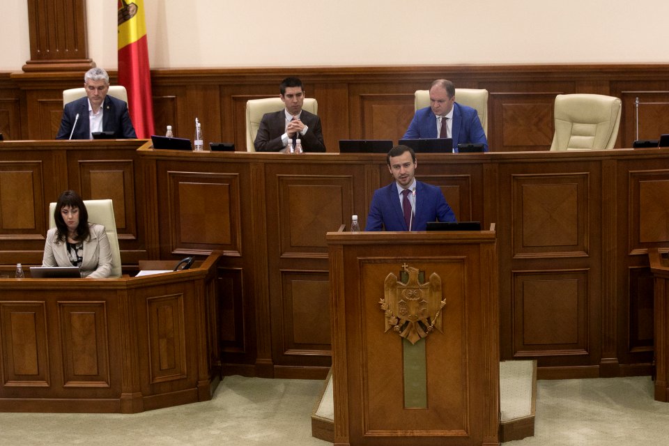 09.07.2019 Ședința plenară (48240288297)