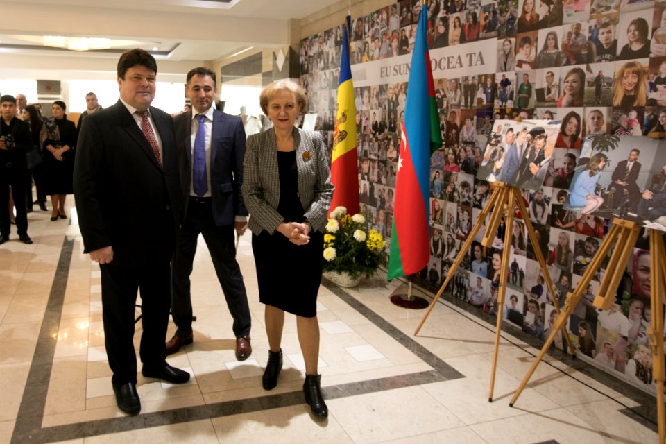 09.12.2019 Expoziție IN MEMORIAM Heydar Aliyev (49193481877)