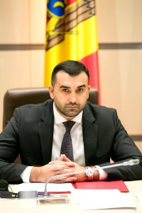 10.12.2019 Ședința de lucru a grupului de inițiativă privind instituirea Platformei consultative a reprezentanților societății civile pe lîngă Parlamentul RM (49198051151)