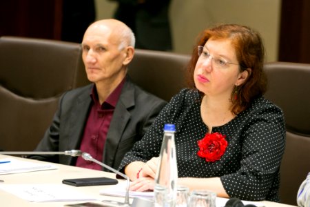 10.12.2019 Ședința de lucru a grupului de inițiativă privind instituirea Platformei consultative a reprezentanților societății civile pe lîngă Parlamentul RM (49198051966)