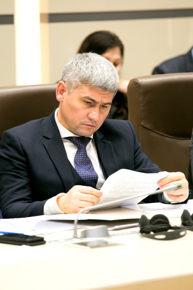 10.12.2019 Ședința de lucru a grupului de inițiativă privind instituirea Platformei consultative a reprezentanților societății civile pe lîngă Parlamentul RM (49197555833)