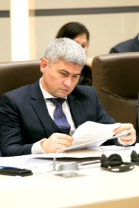 10.12.2019 Ședința de lucru a grupului de inițiativă privind instituirea Platformei consultative a reprezentanților societății civile pe lîngă Parlamentul RM (49197555833)