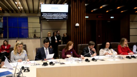 10.12.2019 Ședința de lucru a grupului de inițiativă privind instituirea Platformei consultative a reprezentanților societății civile pe lîngă Parlamentul RM (49197555008)