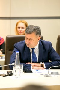 10.12.2019 Ședința de lucru a grupului de inițiativă privind instituirea Platformei consultative a reprezentanților societății civile pe lîngă Parlamentul RM (49198251827)