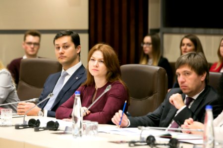 10.12.2019 Ședința de lucru a grupului de inițiativă privind instituirea Platformei consultative a reprezentanților societății civile pe lîngă Parlamentul RM (49198251412)