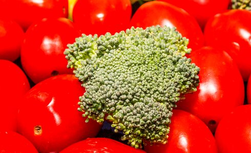 Broccoli tomato red food photo