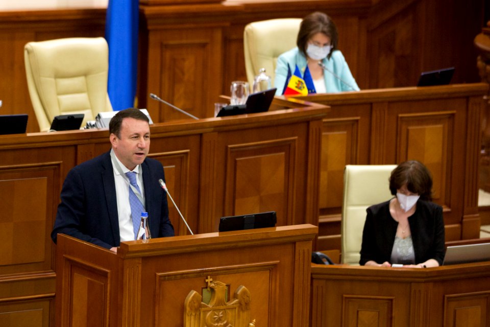 11.06.2020 Ședința plenară (49995430436)