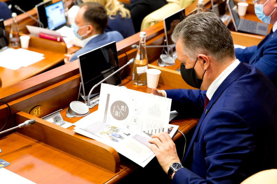 12.03.2021 Ședința plenară a Parlamentului (51027681838)